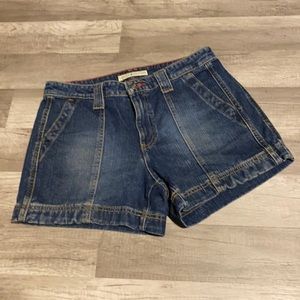 Vintage Women's Tommy Hilfiger Denim shorts